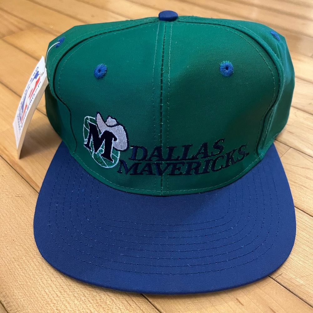 Dallas Mavericks SnapBack Hat